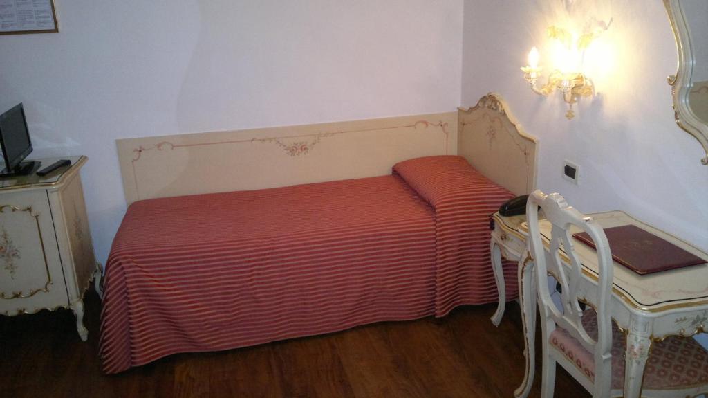 Hotel La Residenza Venice Room photo